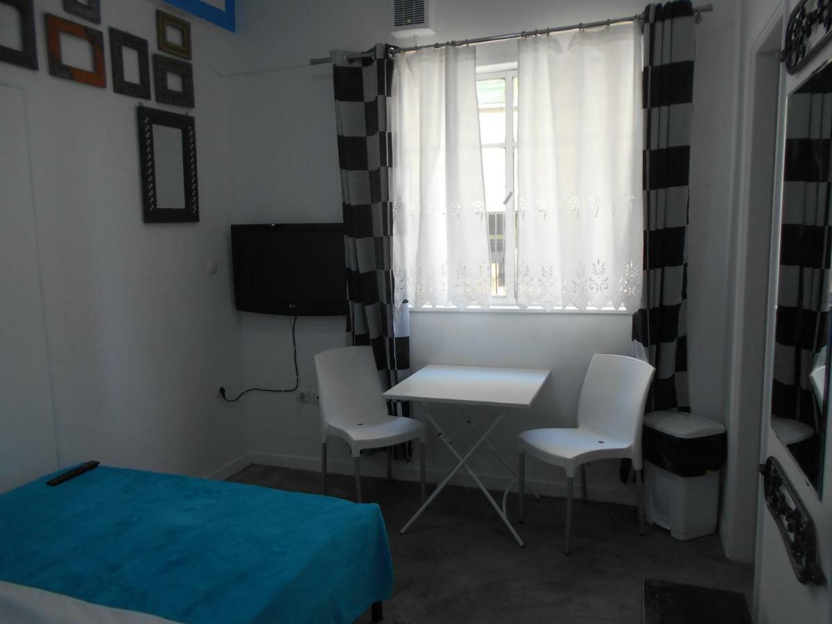 Monastiraki Flea Market & Metro Station Appartment Athen Eksteriør billede